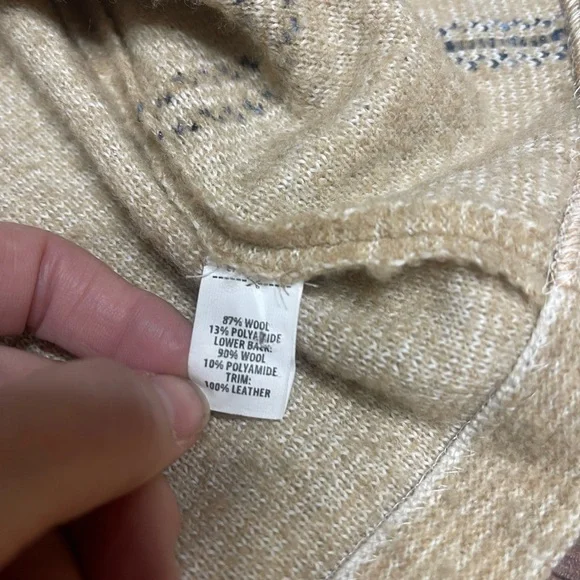 St. John Knit Poncho cardigan wrap - Picture 10 of 12